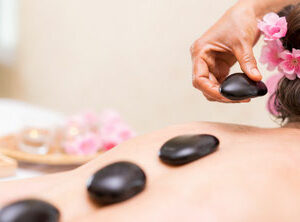 Massage du Monde : Pierres Chaudes
